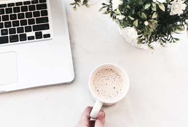 樊振东德甲比赛腾空爆冲，飞天大熊猫