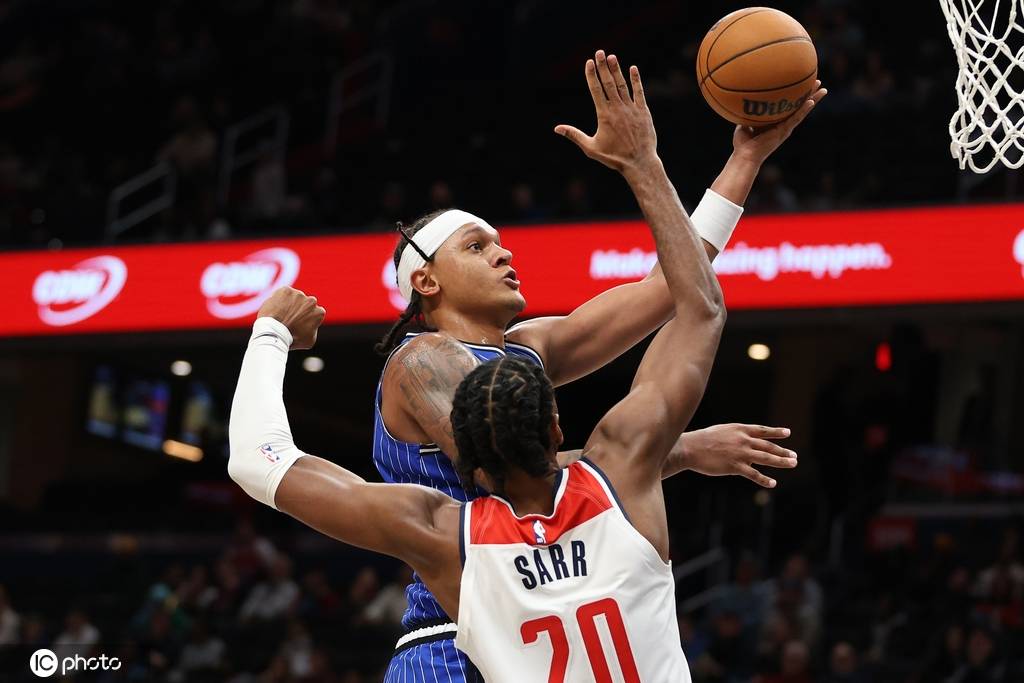 麦科勒姆27+6+5萨尔23+8 理查德森20分奇才力克魔术